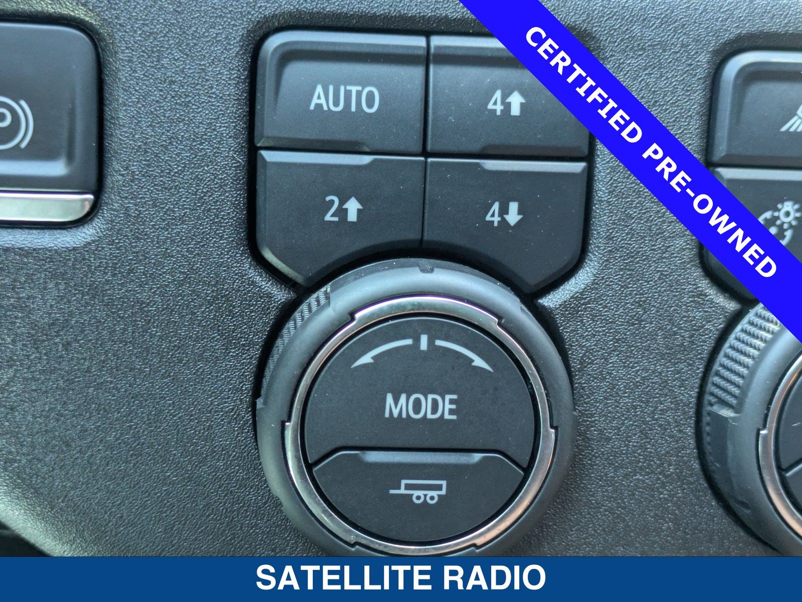Used 2024 Chevrolet Silverado 1500 High Country w/ Technology Package AWD/4WD image 33
