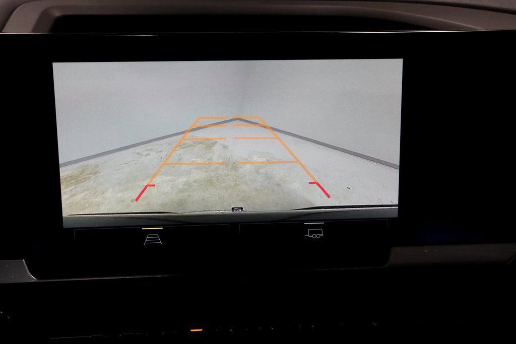 Used 2023 Chevrolet Silverado 1500 LT image 9