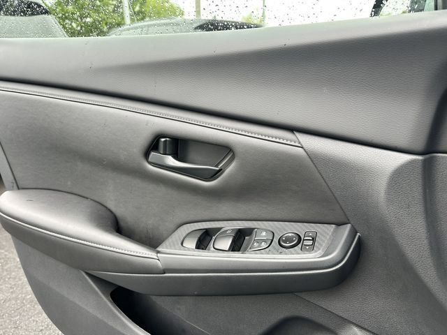 Used 2025 Nissan Sentra S FWD image 31