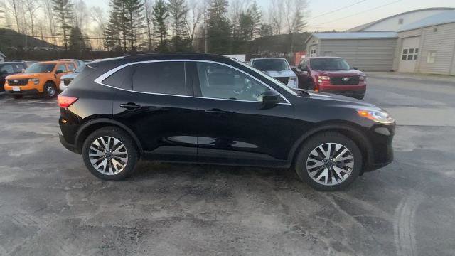 Certified 2022 Ford Escape Titanium w/ Class II Trailer Tow Package image 2