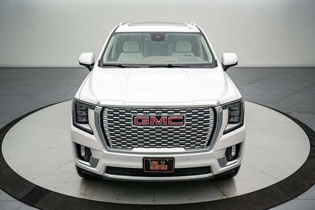 Used 2024 GMC Yukon XL Denali w/ Denali Reserve Package image 9