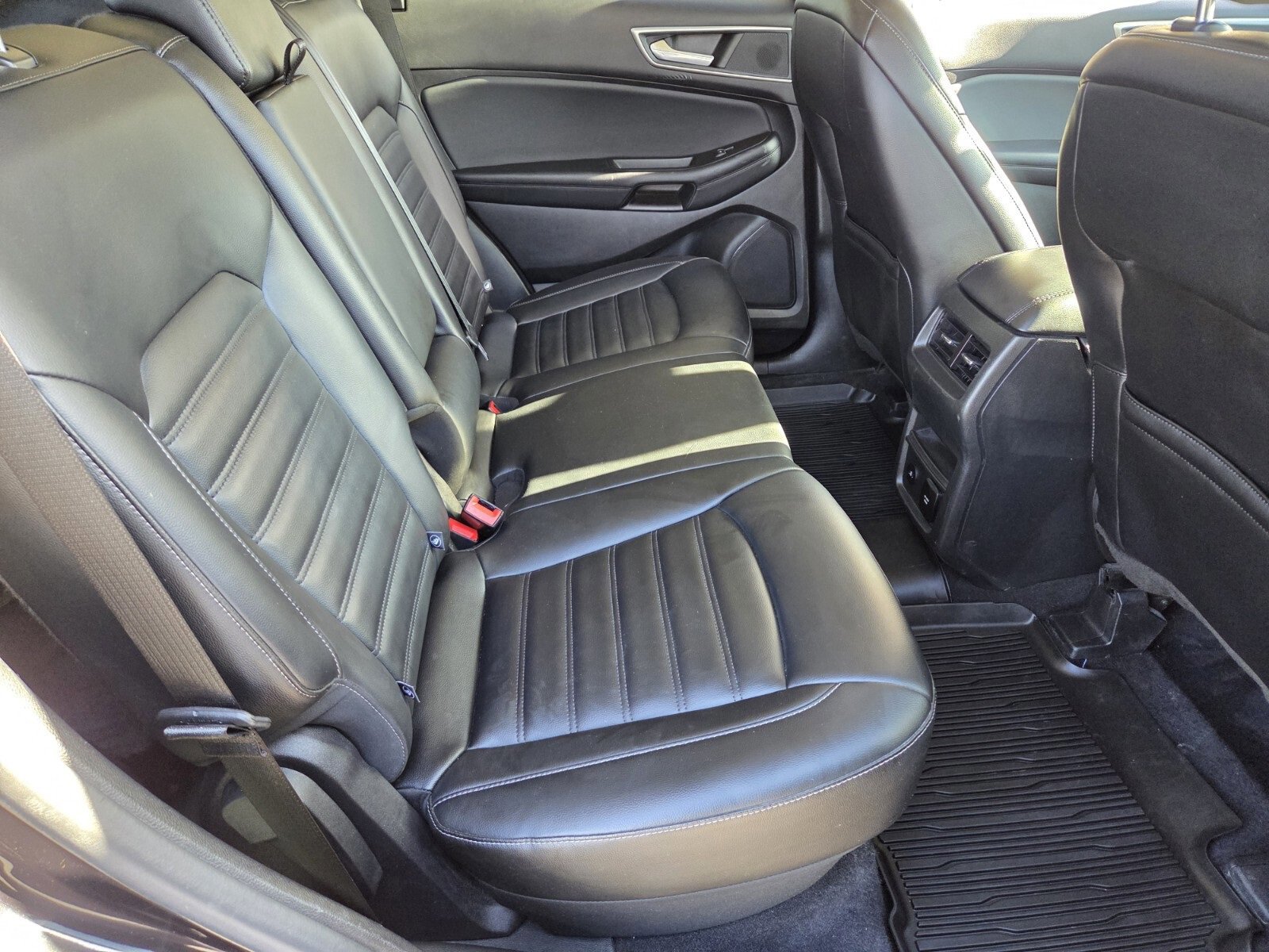 Certified 2022 Ford Edge SEL w/ Convenience Package image 14