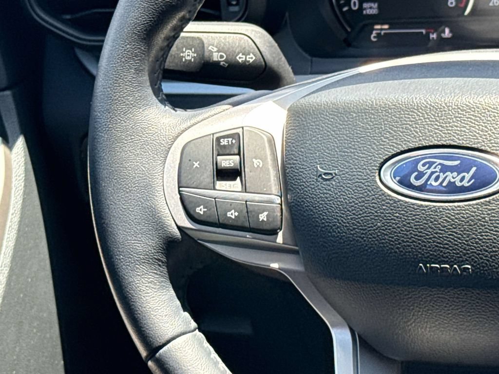 Certified 2023 Ford Explorer XLT RWD image 20