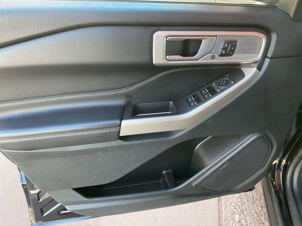 Certified 2023 Ford Explorer Limited w/ Equipment Group 301A image 24