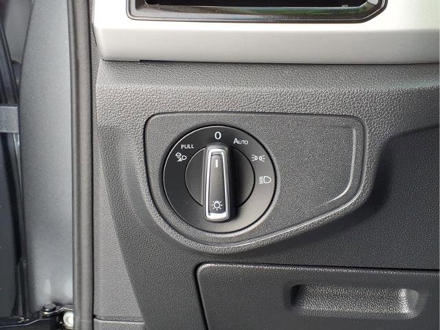 Used 2022 Volkswagen Atlas SEL image 18