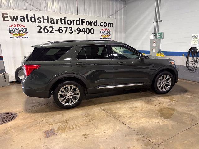 Certified 2023 Ford Explorer XLT w/ Equipment Group 202A AWD/4WD image 9