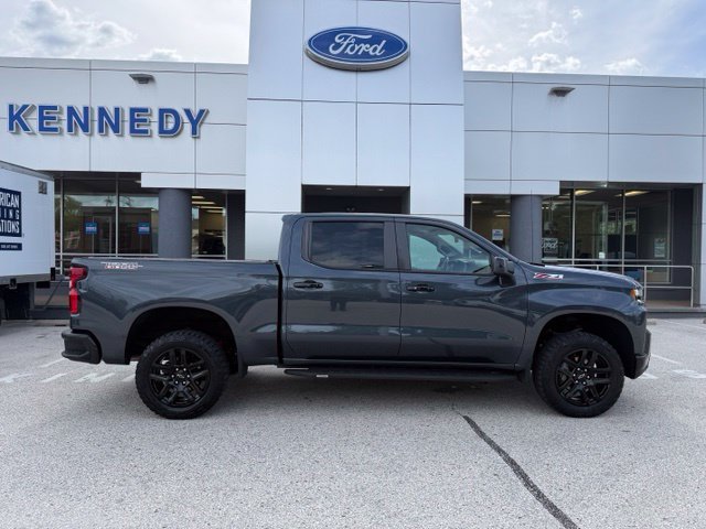 Used 2021 Chevrolet Silverado 1500 LT Trail Boss w/ Bed Protection Package AWD/4WD image 17