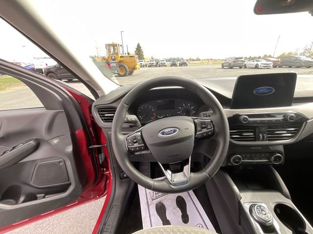 Certified 2022 Ford Escape SE w/ Cold Weather Package AWD/4WD image 15