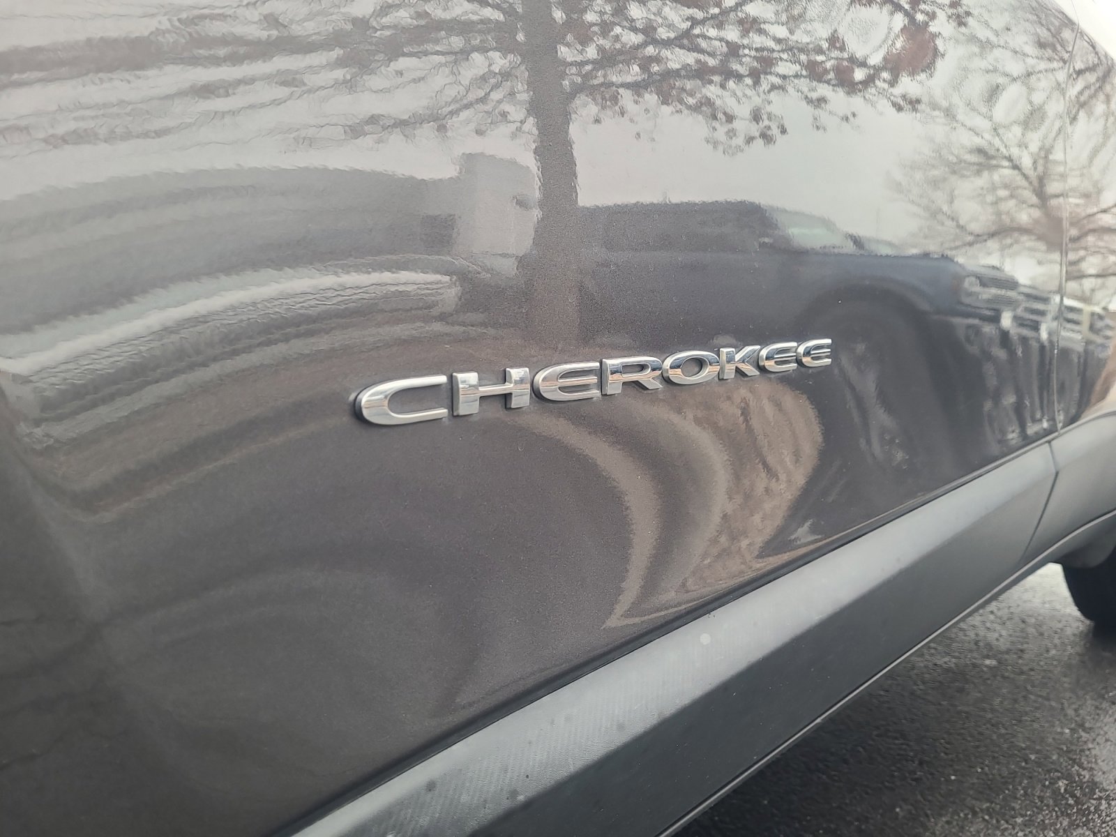 Used 2019 Jeep Cherokee Latitude Plus image 24