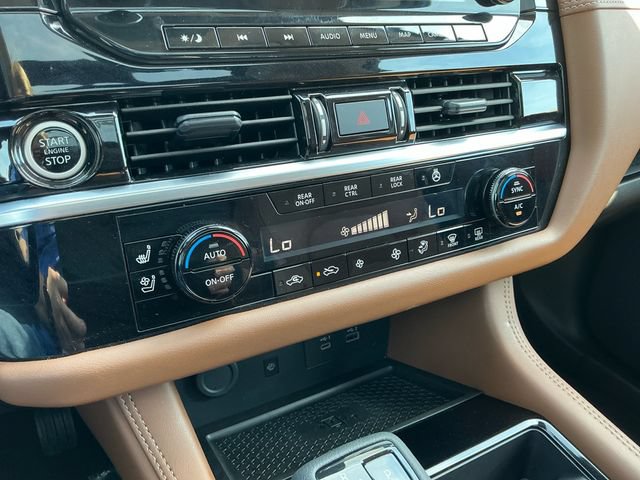 Used 2024 Nissan Pathfinder Platinum AWD/4WD image 23