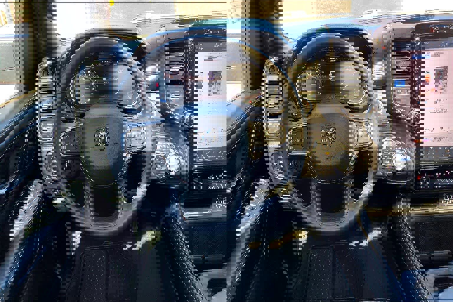 Used 2023 RAM 1500 Limited image 8