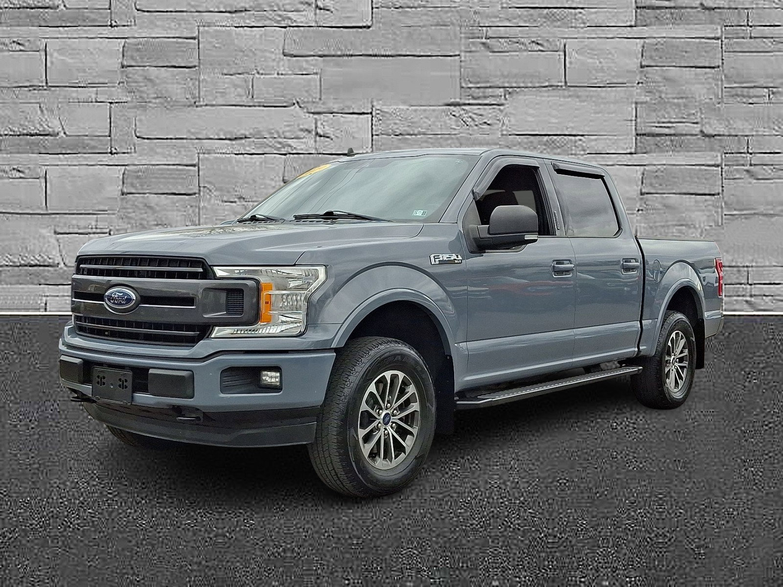 Certified 2019 Ford F150 XLT w/ Equipment Group 302A Luxury image 4