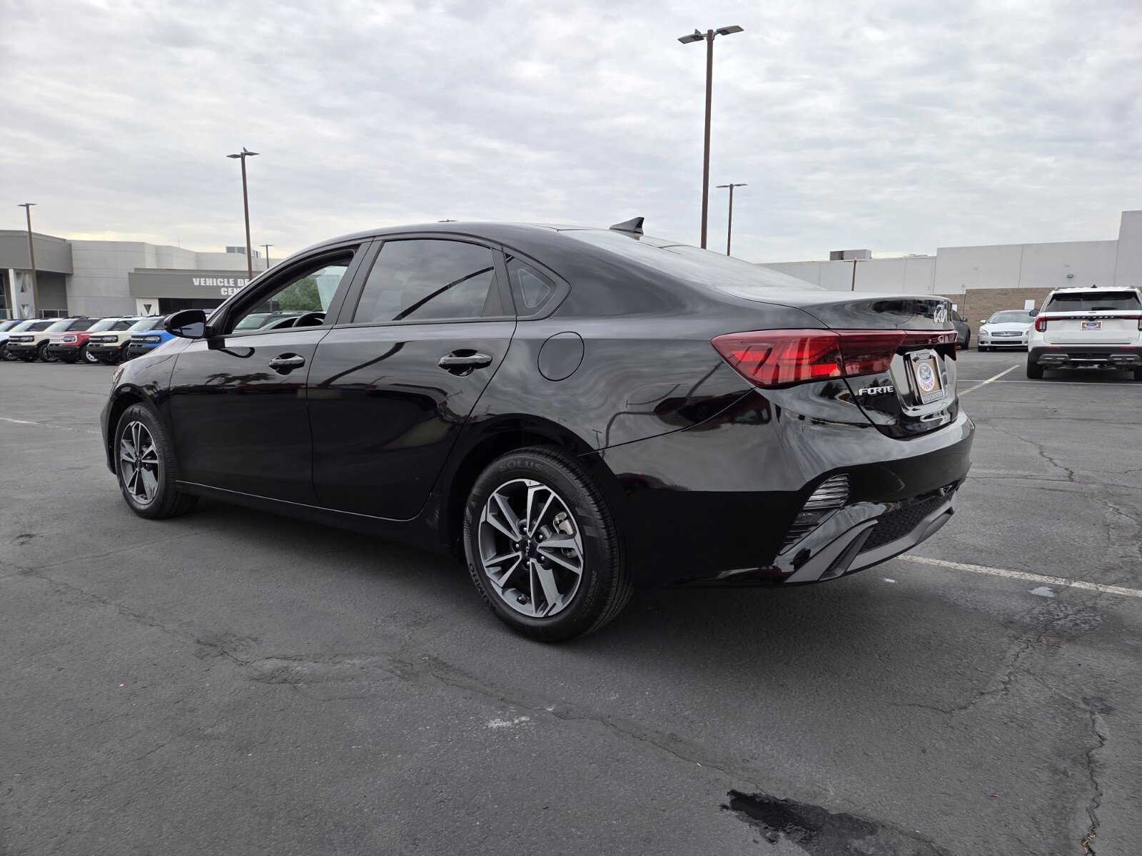 Used 2024 Kia Forte LXS image 4