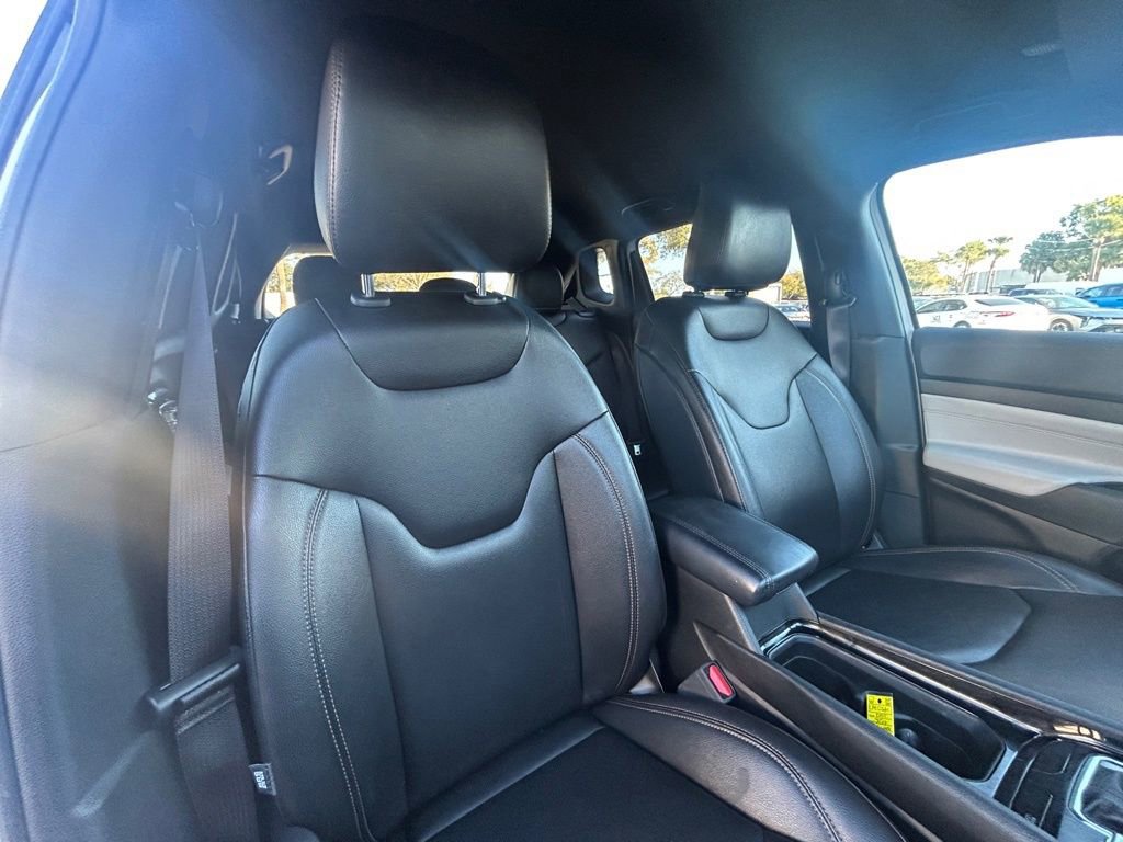 Used 2024 Jeep Compass Limited image 28