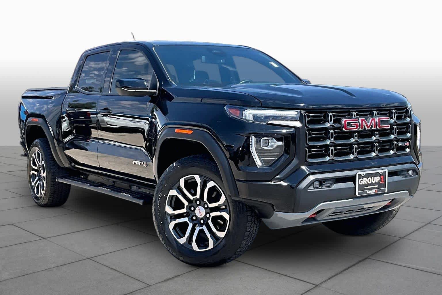 Used 2023 GMC Canyon AT4 w/ Canyon Safety Plus Package AWD/4WD image 3