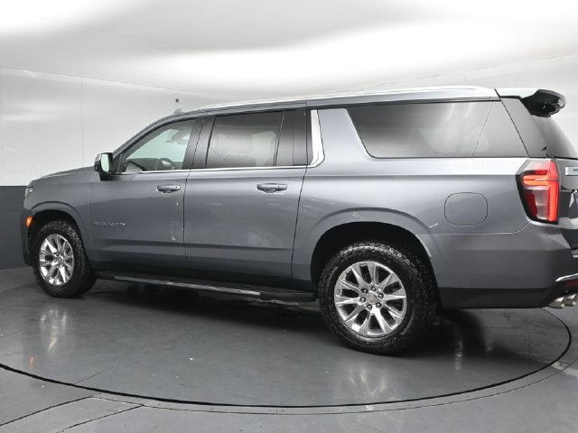 Used 2022 Chevrolet Suburban Premier AWD/4WD image 5