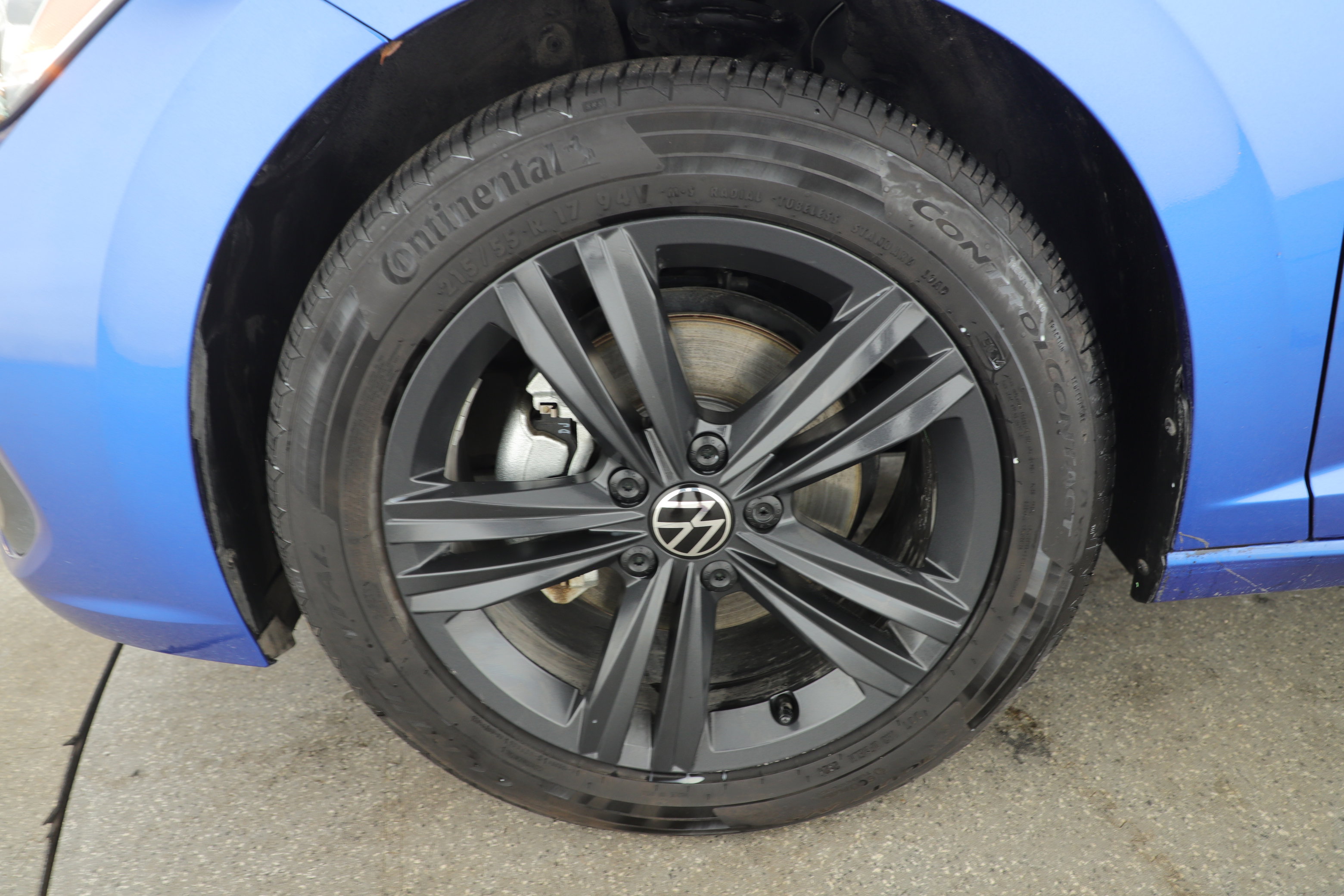 Used 2024 Volkswagen Jetta SE w/ Panoramic Sunroof Package image 7