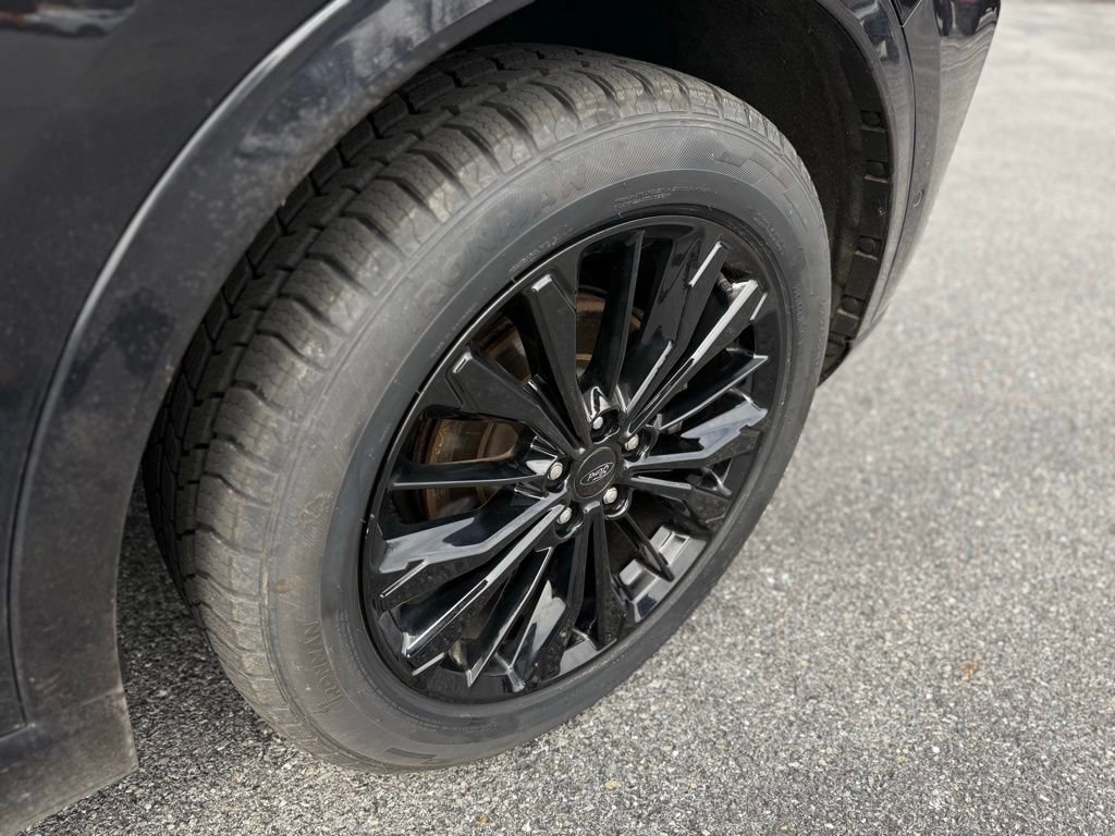 Certified 2023 Ford Escape ST-Line Elite w/ Premium Technology Package image 11