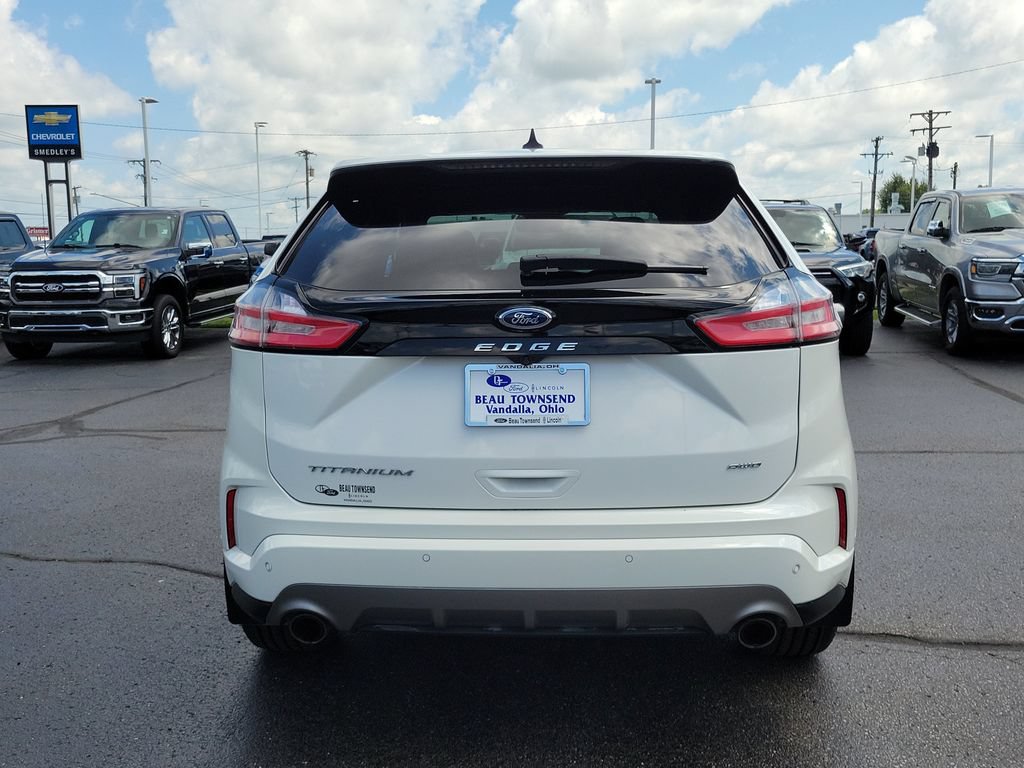 Certified 2022 Ford Edge Titanium w/ Equipment Group 301A AWD/4WD image 5