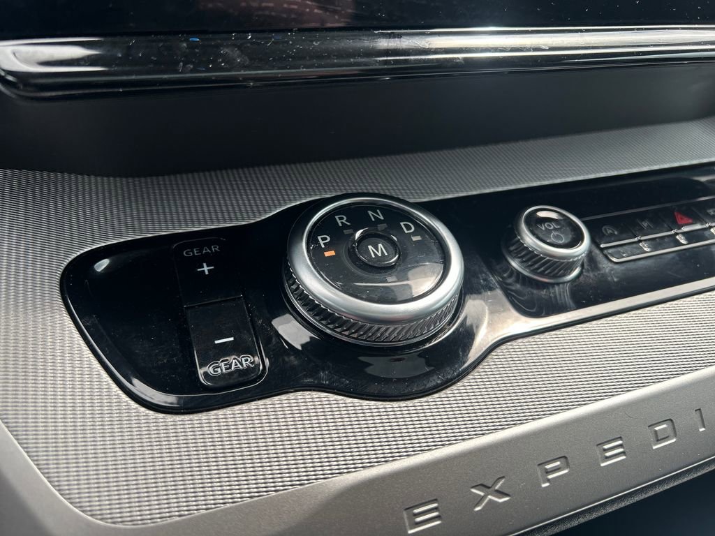 Certified 2025 Ford Expedition Max Active AWD/4WD image 30