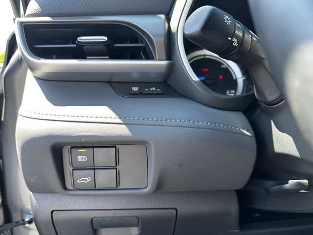 Used 2023 Toyota Highlander XLE AWD/4WD image 30