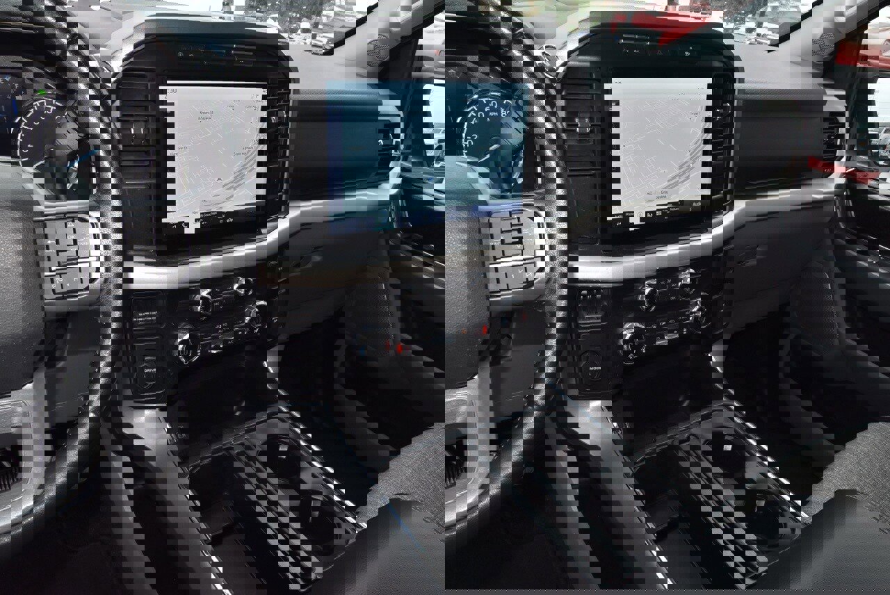 Certified 2021 Ford F150 XLT w/ Equipment Group 302A High image 26