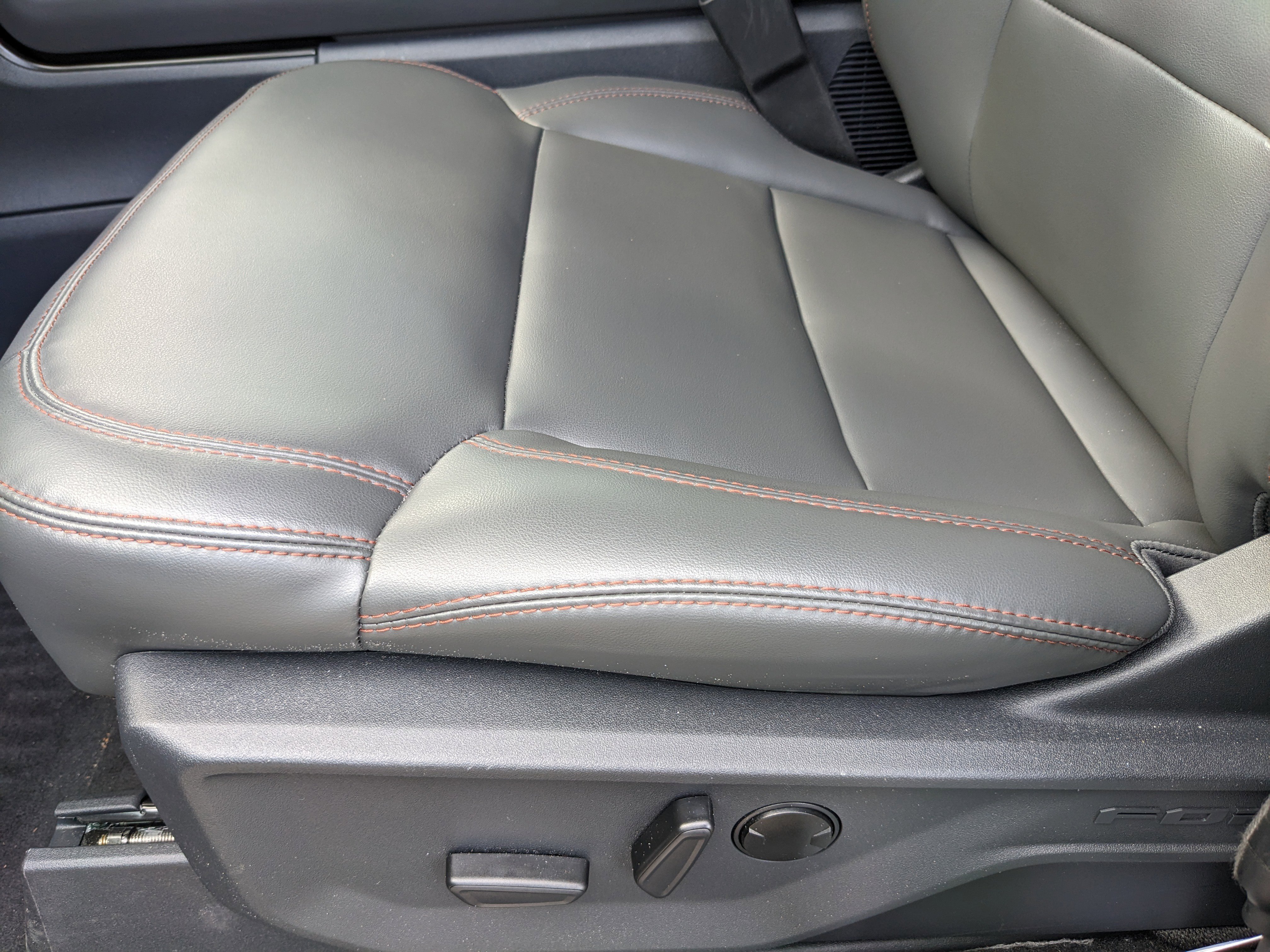 Certified 2025 Ford Expedition Active image 22