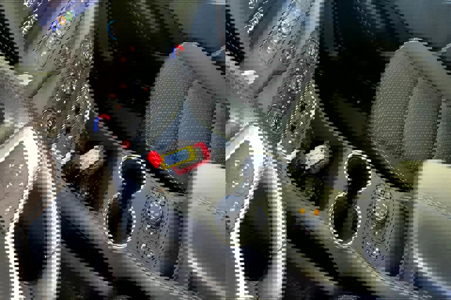 Used 2023 GMC Terrain SLE w/ Driver Convenience Package image 15