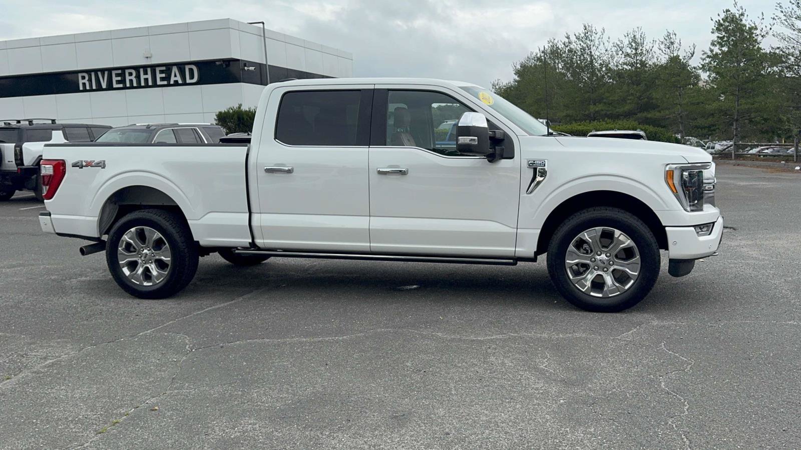 Certified 2022 Ford F150 Platinum w/ Equipment Group 701A High AWD/4WD image 3
