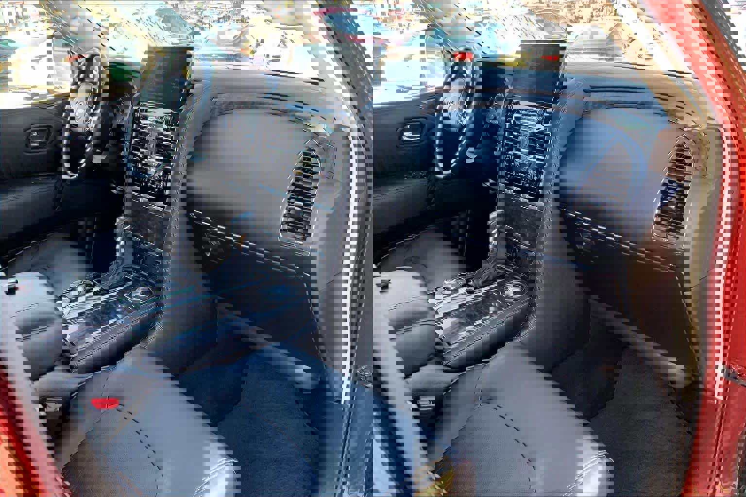 Used 2023 Nissan Armada Platinum w/ Captain's Chairs Package image 18