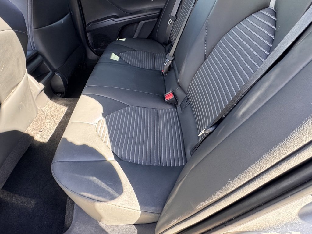 Used 2024 Toyota Camry SE image 30