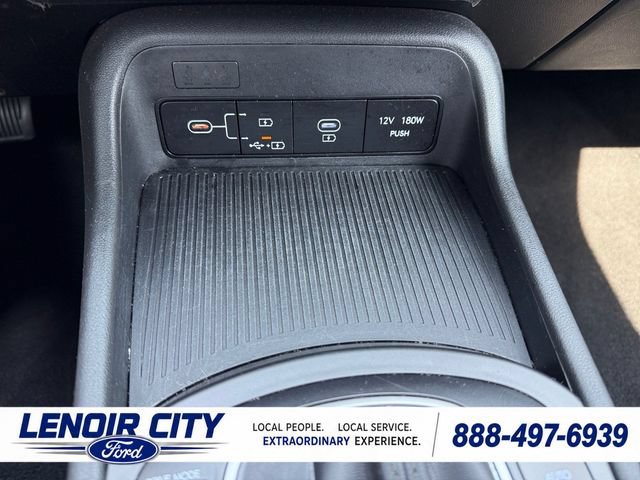 Used 2025 Hyundai Kona SEL FWD image 27