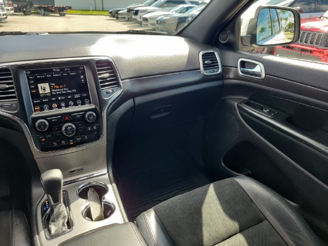 Used 2018 Jeep Grand Cherokee Laredo RWD image 22