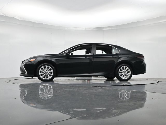 Used 2024 Toyota Camry LE FWD image 37
