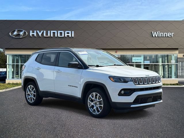 Used 2025 Jeep Compass Limited AWD/4WD image 5
