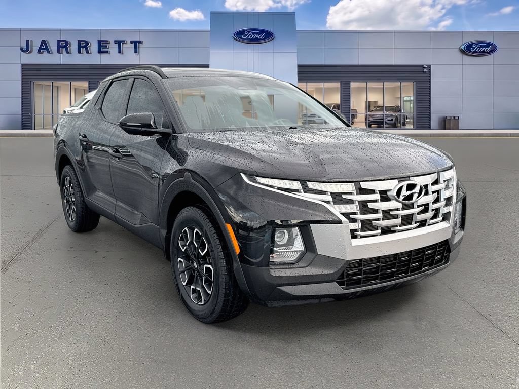 Used 2022 Hyundai Santa Cruz SEL w/ Activity Package FWD image 1