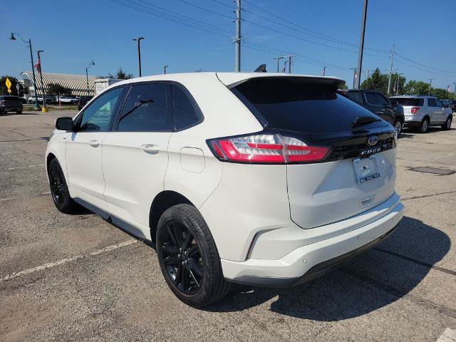 Certified 2023 Ford Edge ST-Line AWD/4WD image 4