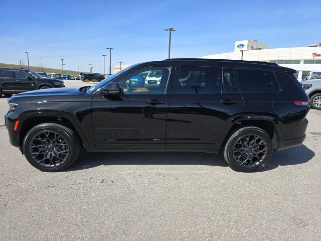 Used 2023 Jeep Grand Cherokee L Summit image 6