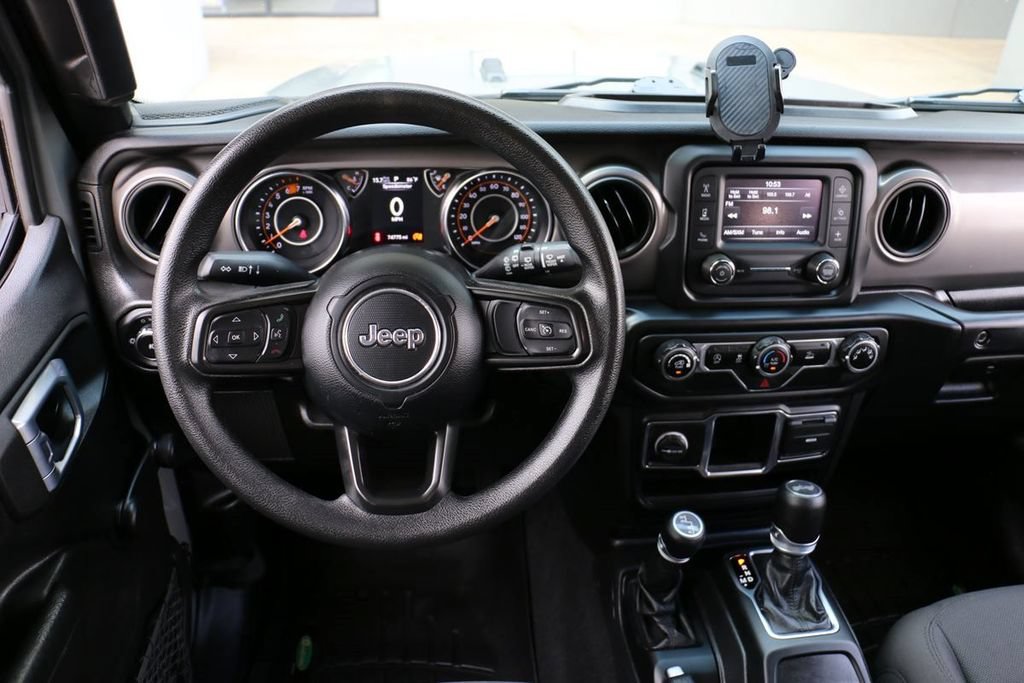 Used 2021 Jeep Wrangler Unlimited Sport AWD/4WD image 21
