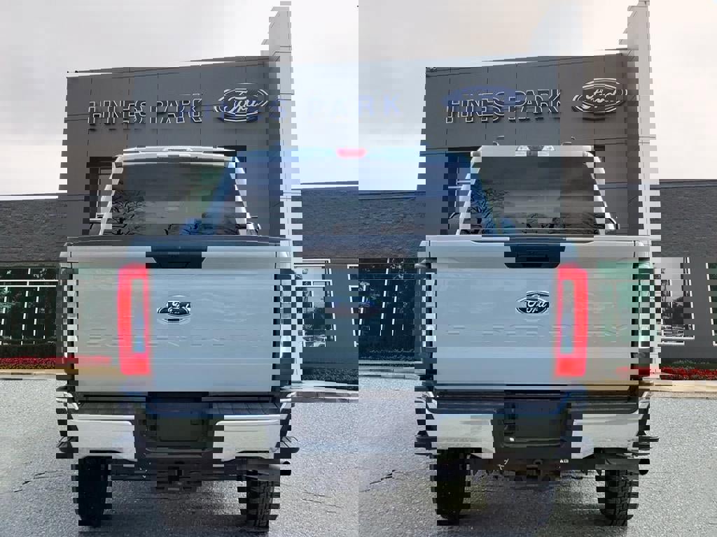 Certified 2025 Ford F250 XLT image 4