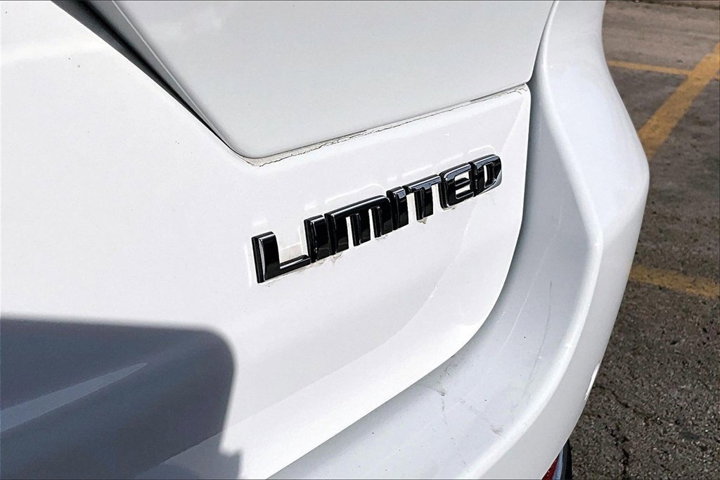 Used 2023 Jeep Grand Cherokee Limited image 10