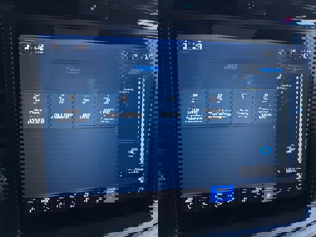 Certified 2025 Ford F150 Lariat image 31