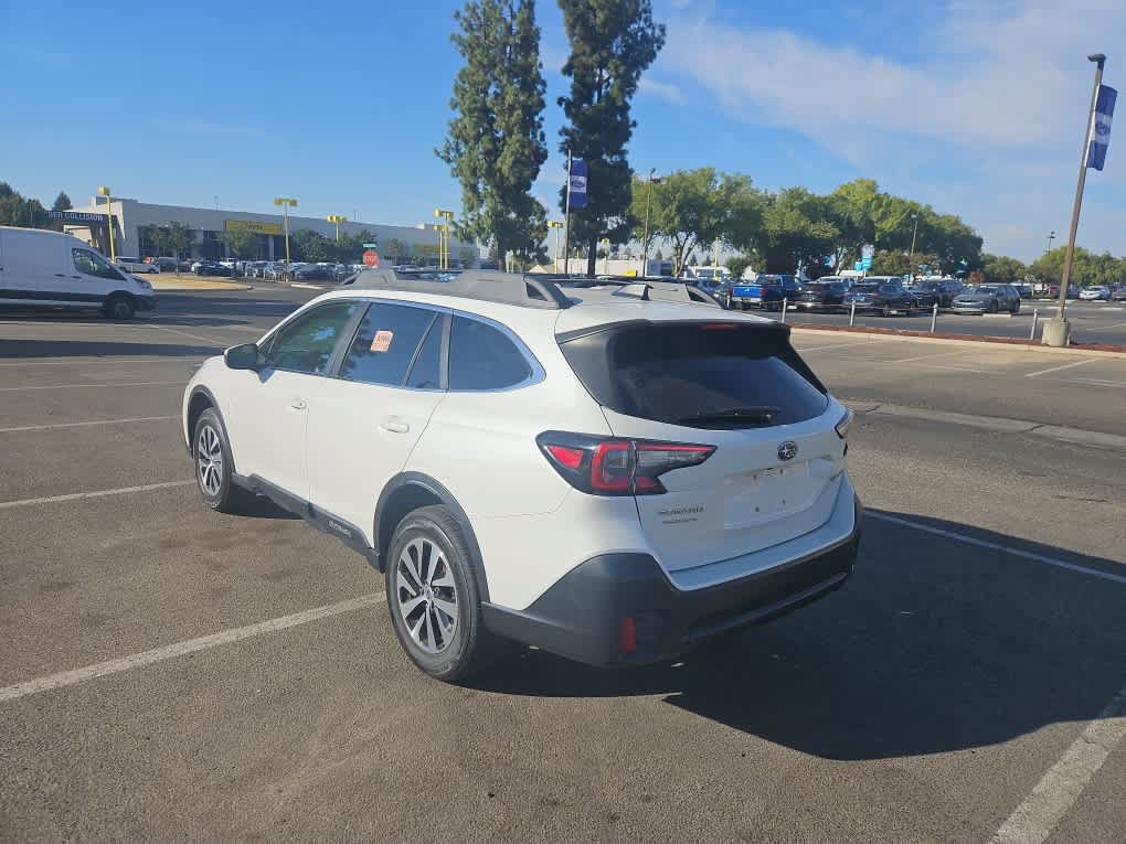 Used 2021 Subaru Outback Premium AWD/4WD image 5