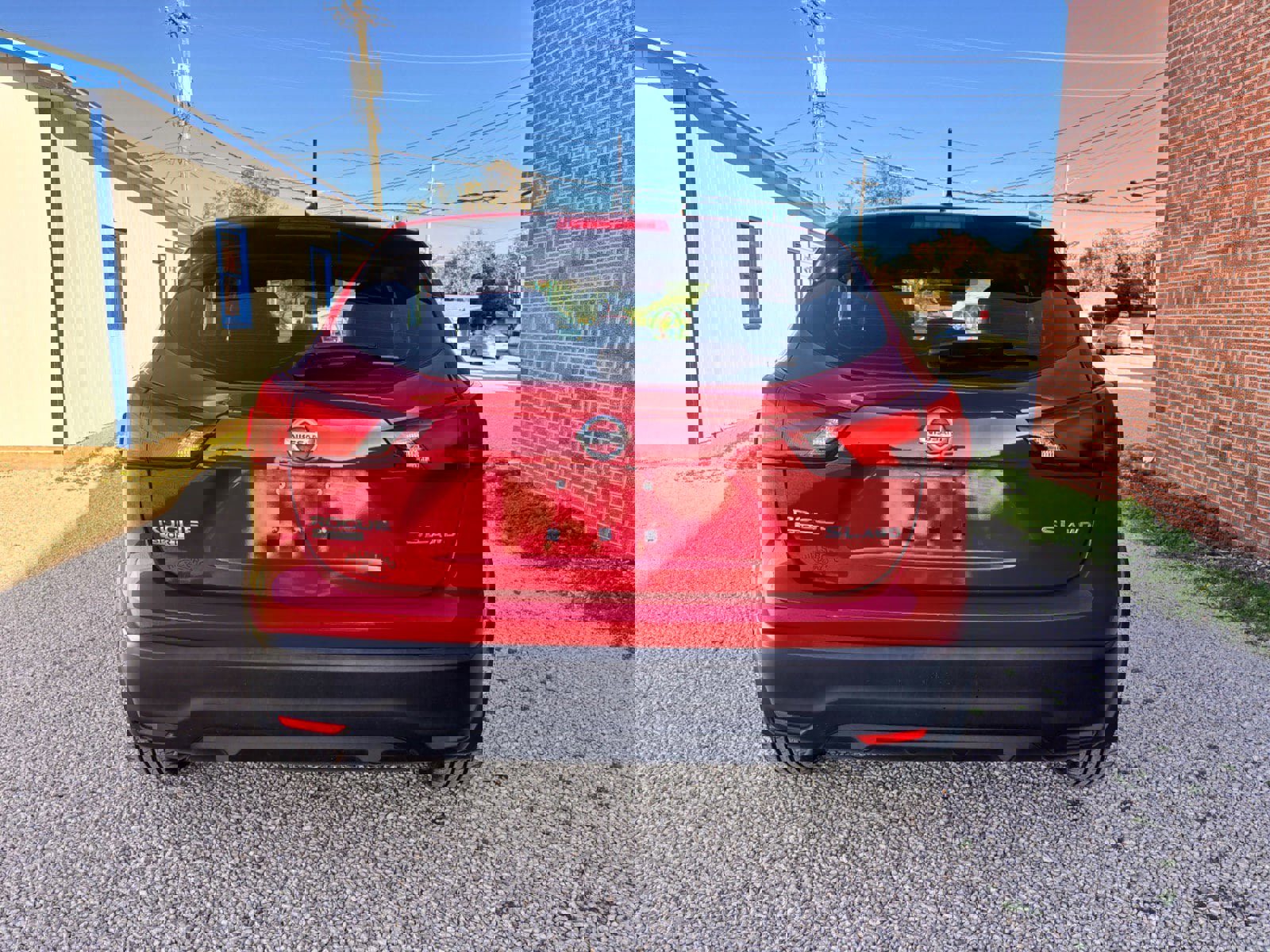 Used 2017 Nissan Rogue Sport SL w/ SL Premium Package image 7