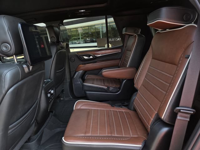 Used 2023 GMC Yukon Denali Ultimate AWD/4WD image 23