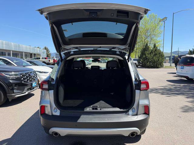 Certified 2024 Ford Escape Platinum AWD/4WD image 9