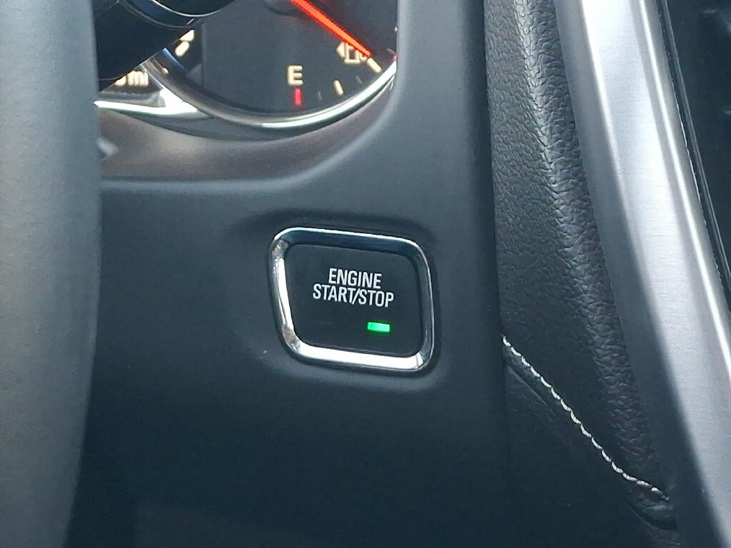 Used 2023 GMC Acadia SLT w/ Technology Package AWD/4WD image 25