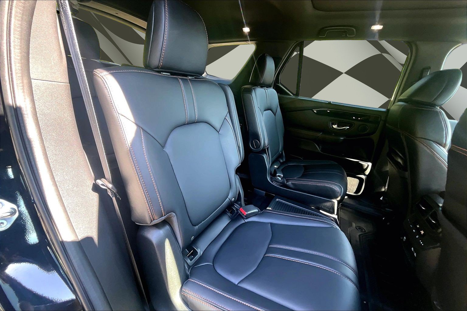 Used 2023 Honda Pilot TrailSport image 27