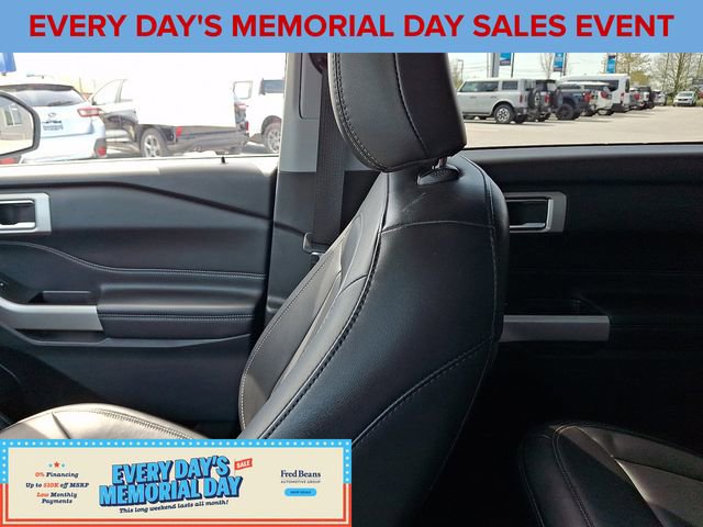 Certified 2022 Ford Explorer XLT w/ Equipment Group 202A AWD/4WD image 17