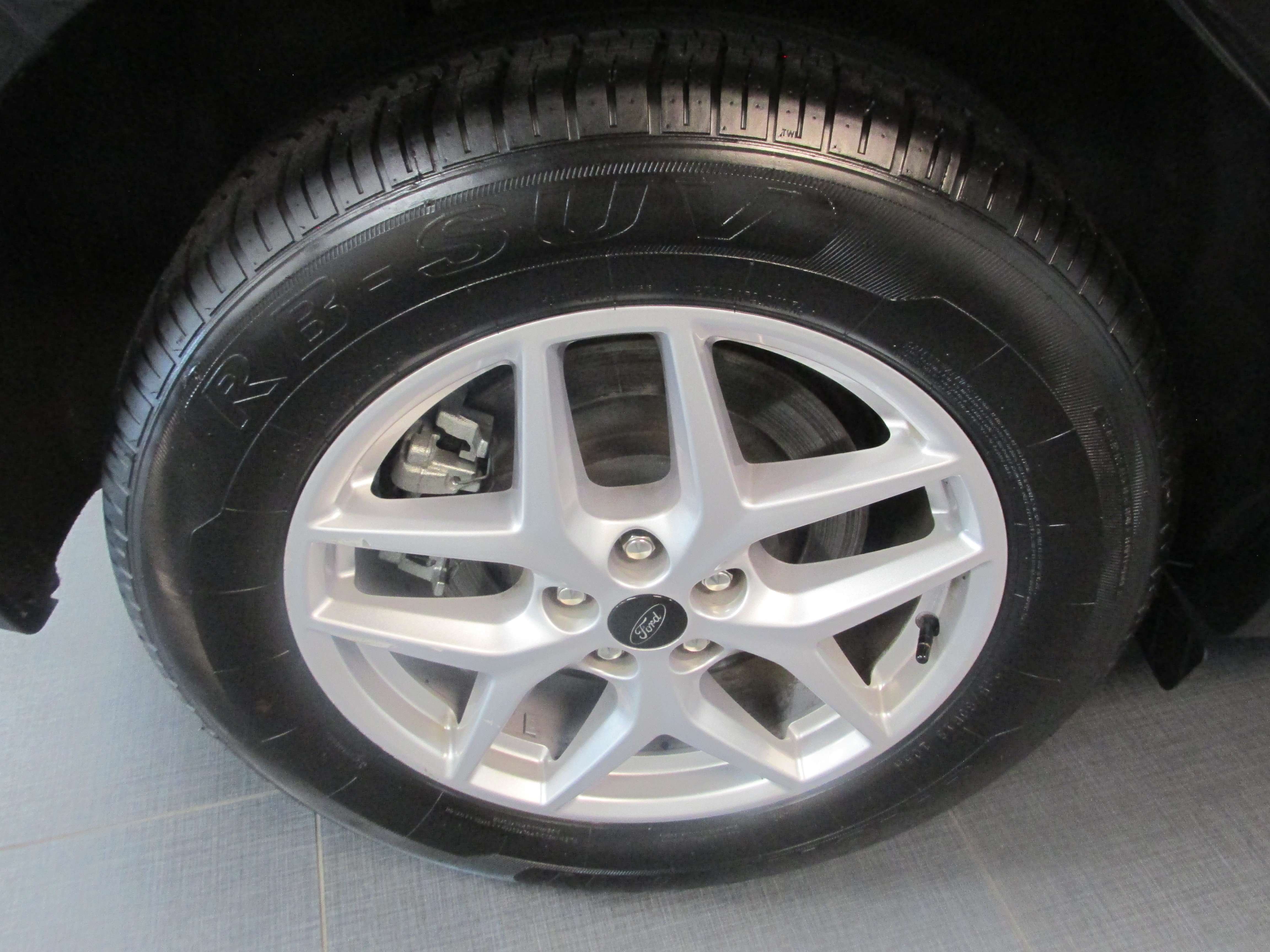 Certified 2024 Ford Edge SEL AWD/4WD image 16